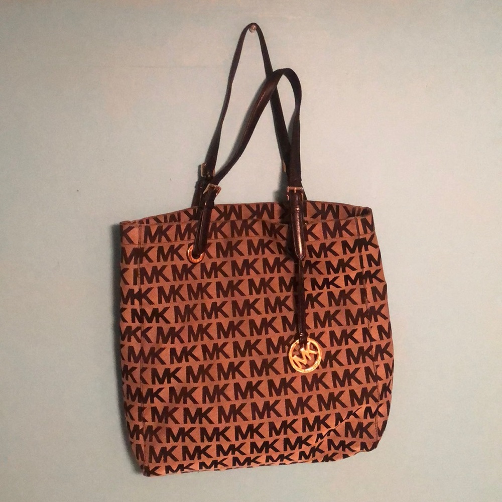 Michael Kors Rectangle Tote #MichaelKors